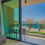 Maresole Beachfront Bed & Breakfast