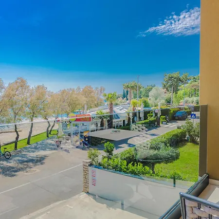 Maresole Beachfront 3*