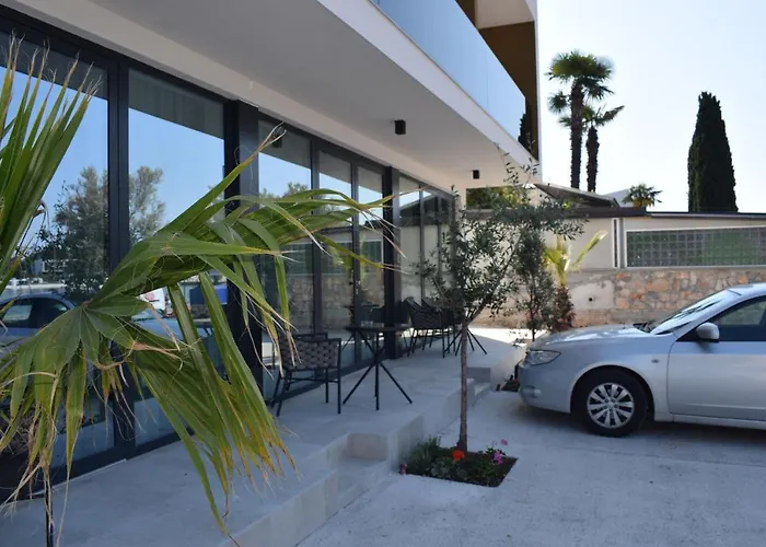 Maresole Beachfront Bed & Breakfast