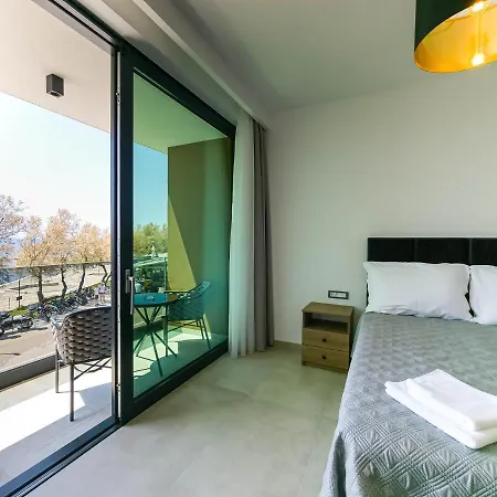 Nocleg ze śniadaniem Maresole Beachfront 3*