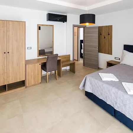 Maresole Beachfront 3*
