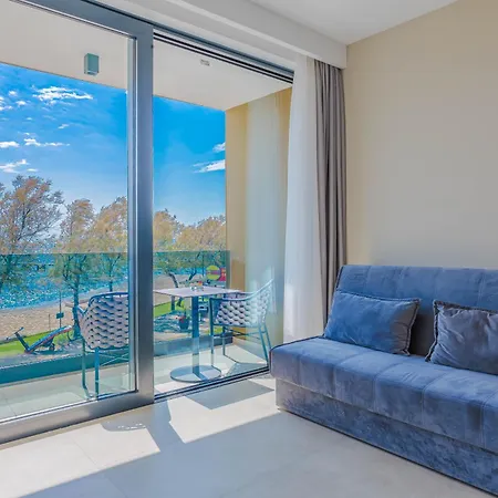 Nocleg ze śniadaniem Maresole Beachfront 3*