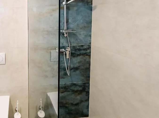 Maresole Beachfront 3* Πόρετς