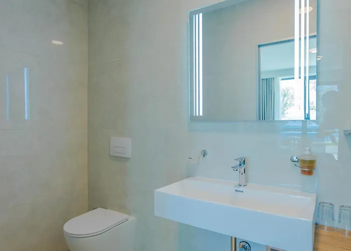 Maresole Beachfront 3* פורץ