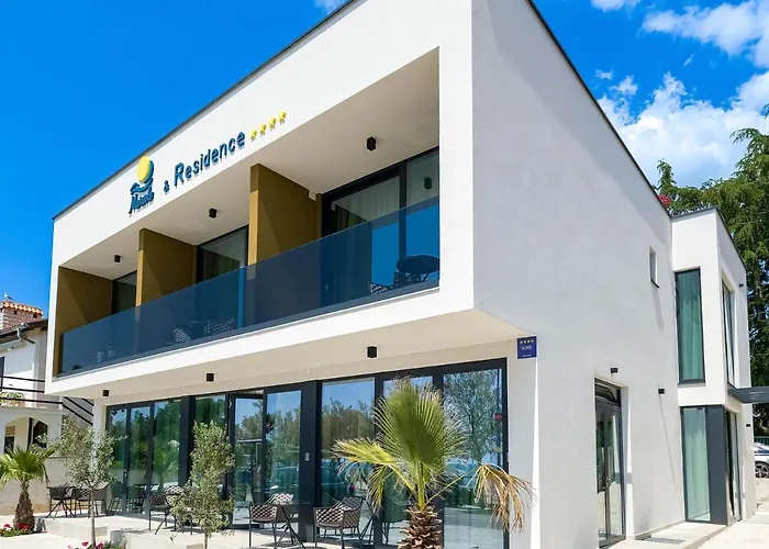 Alojamento de Acomodação e Pequeno-almoço Maresole Beachfront Poreč